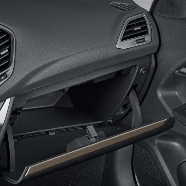 1447323869 lada vesta lime interior 006 600x600