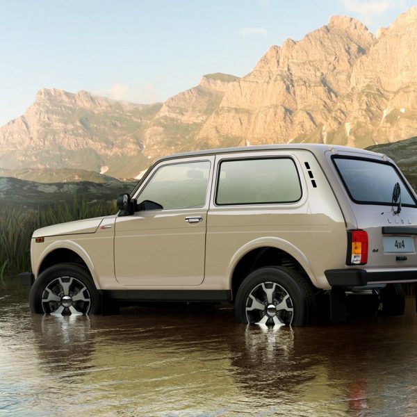 1497359276 4x4 anniversary 8 600x600